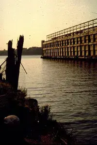 Pompeii New York, Part 1: Pier Caresses