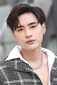 Bew Sitthikarn Akkarapolawat