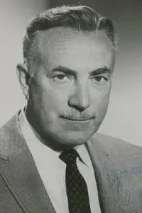 Raymond Bailey
